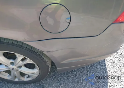 2012 Ford Fusion Se z USA, uszkodzony, nr VIN 3FAHP0HA5CR196975